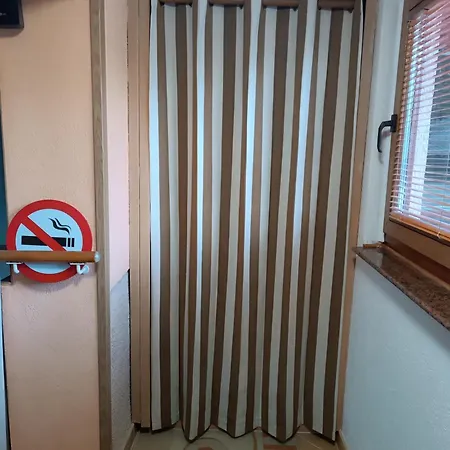 Apartment Bolero *