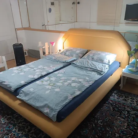Apartment Bolero *